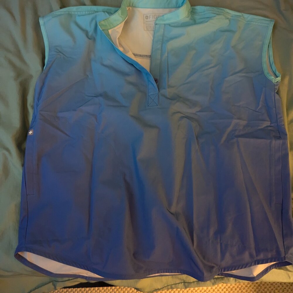 Figs Ombre Scrub Top